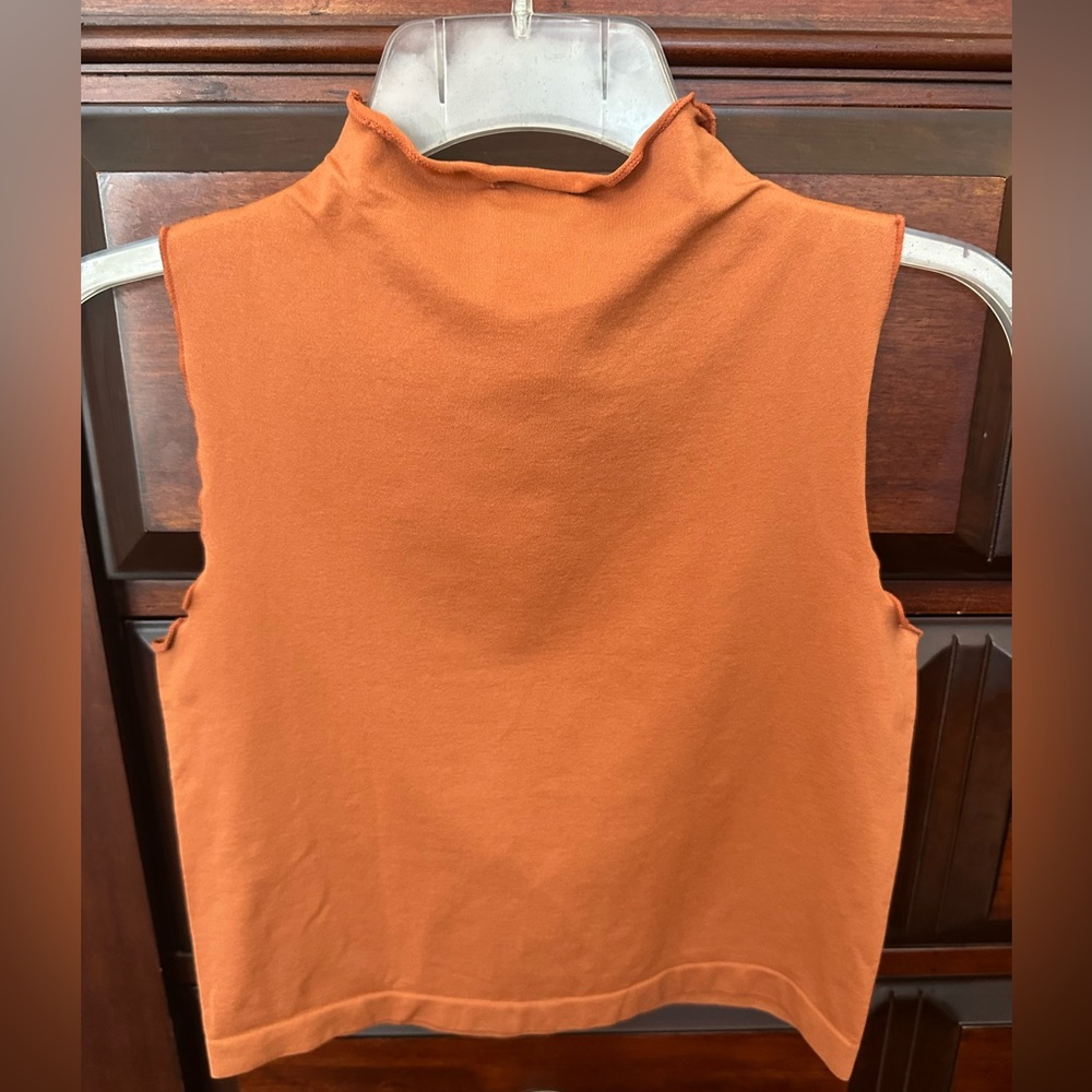 Cotton On Women M/L Sleeveless Layering Stretch Crop Top Rust Orange Chic Fun
